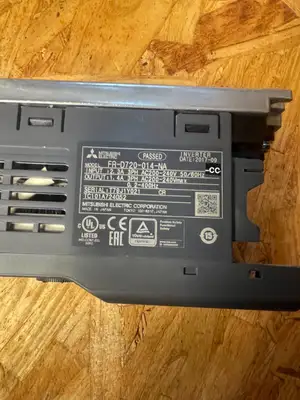 USED Mitsubishi Mitsubishi FR-D700 FR-D720-014-NA