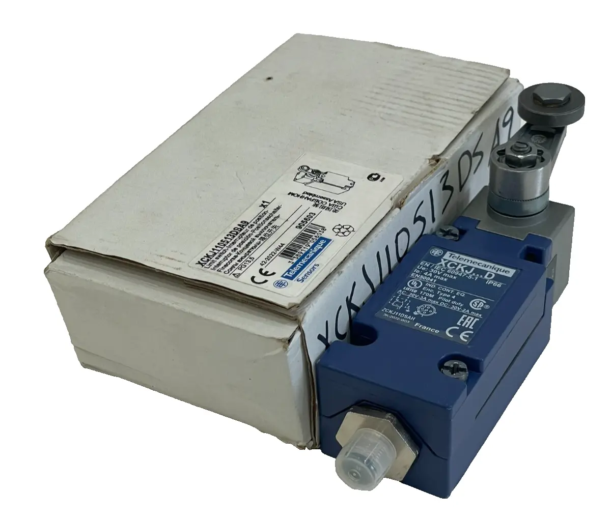 NEW TELEMECANIQUE XCKJ110513DSA9 LIMIT SWITCH 240VAC