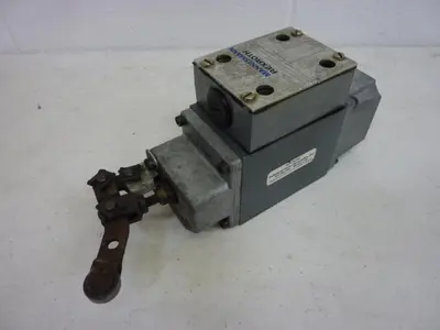 USED MANNESMANN REXROTH 54WMRC10X7031YAW