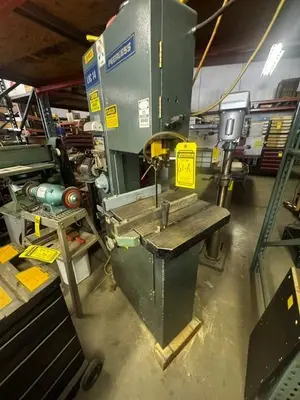 Used _UNKNOWN_ _UNKNOWN_ Vertical Band Saws Ohio US | Myron Bowling Auctioneers Inc #1561762