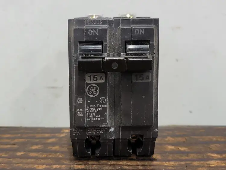 Used GENERAL ELECTRIC THQB2115 Switchgears British Columbia CA | Lenmark #242286