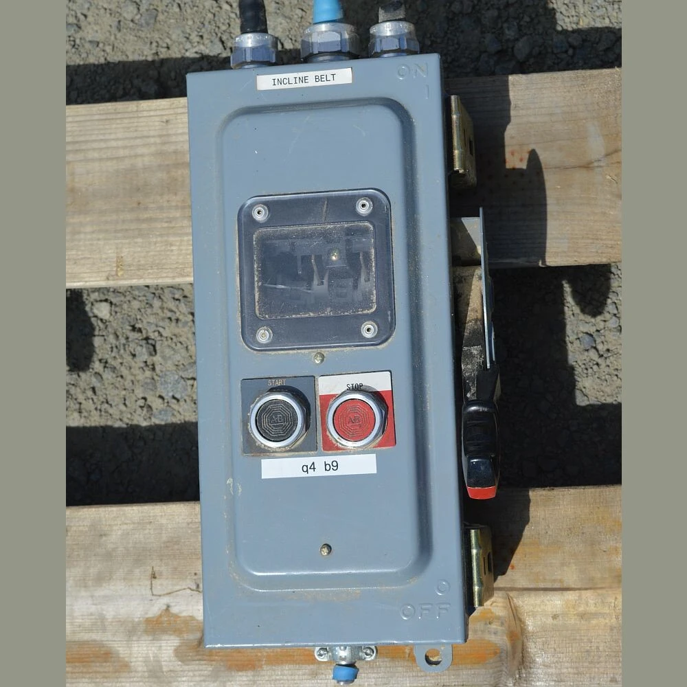 Square D 30 Amp Non-Fusible Disconnect