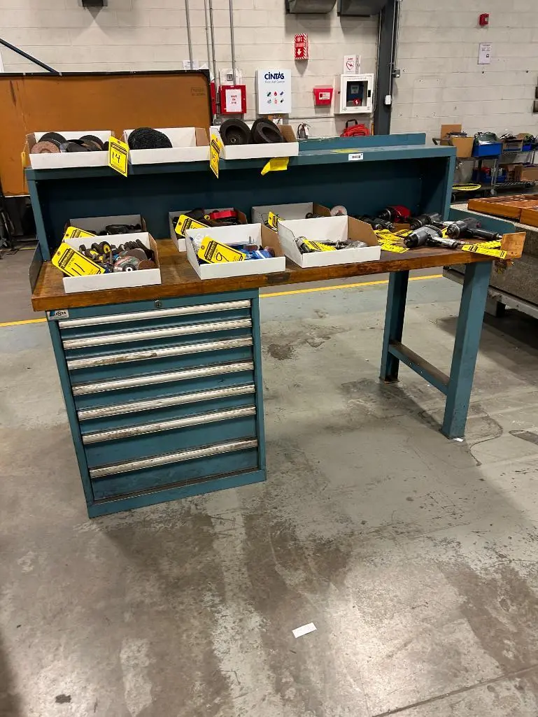 Used _UNKNOWN_ _UNKNOWN_ Work Benches Virginia US | Myron Bowling Auctioneers Inc #1553440