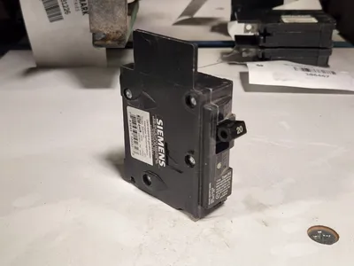 Used SIEMENS BQ1B020 Switchgears British Columbia CA | Lenmark #242060