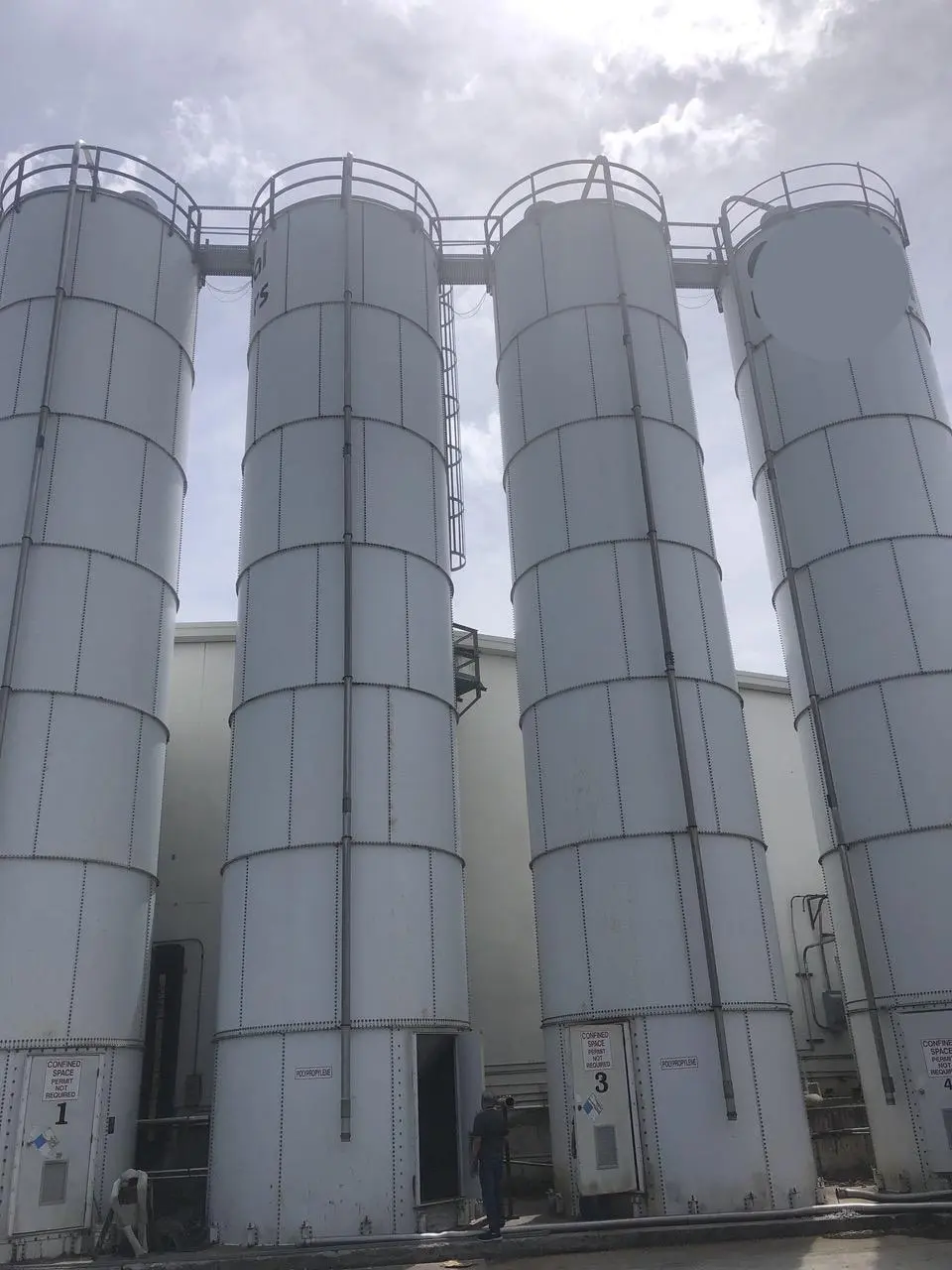 Five (5) Peabody Tec Tank 12′ x 56′, 35 PCF PP Pelltets & Columbia Tec Tank 11.1″ x 30’8″