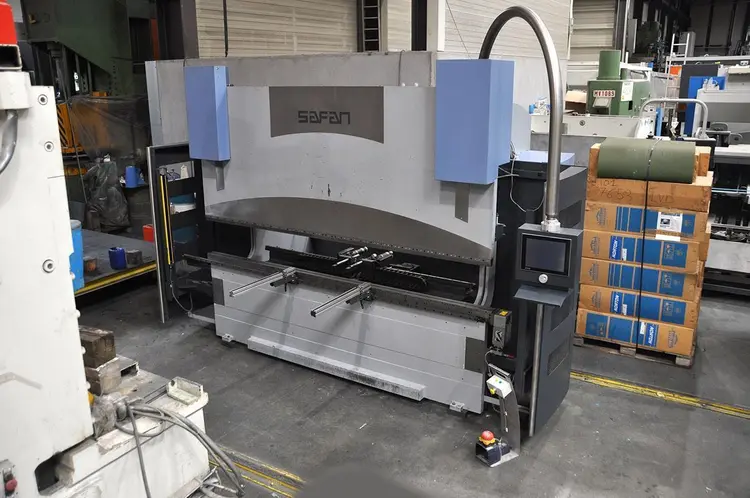 Used SAFAN CNCL-K 80 TON X 3100 MM CNC Press Brakes | Apt International N.V #373001