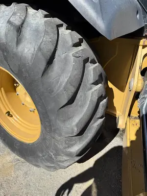 USED 2014 CATERPILLAR 450F