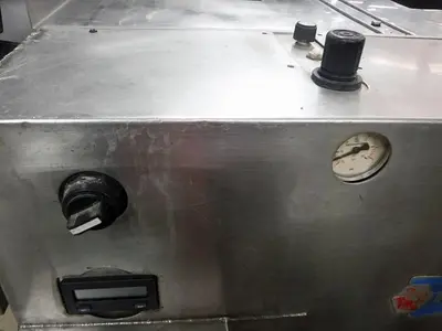 MOLINE CUTTER WITH HOLE PICKER