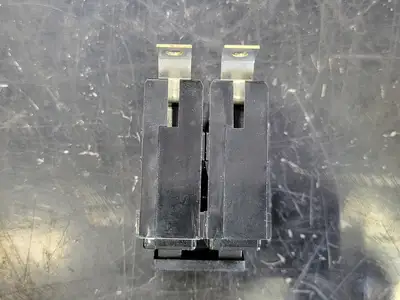 NEW CUTLER-HAMMER BA220