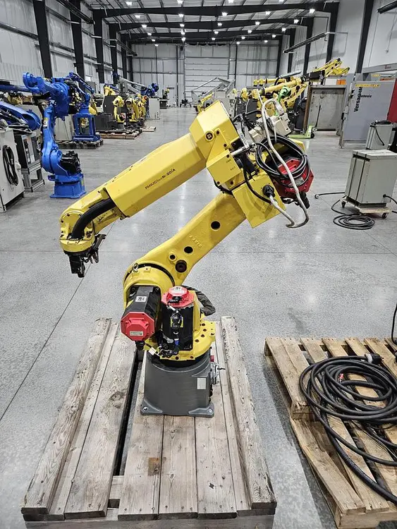 Used 2014 FANUC M-20IA Robots Ohio US | Six Axis Solutions #397957