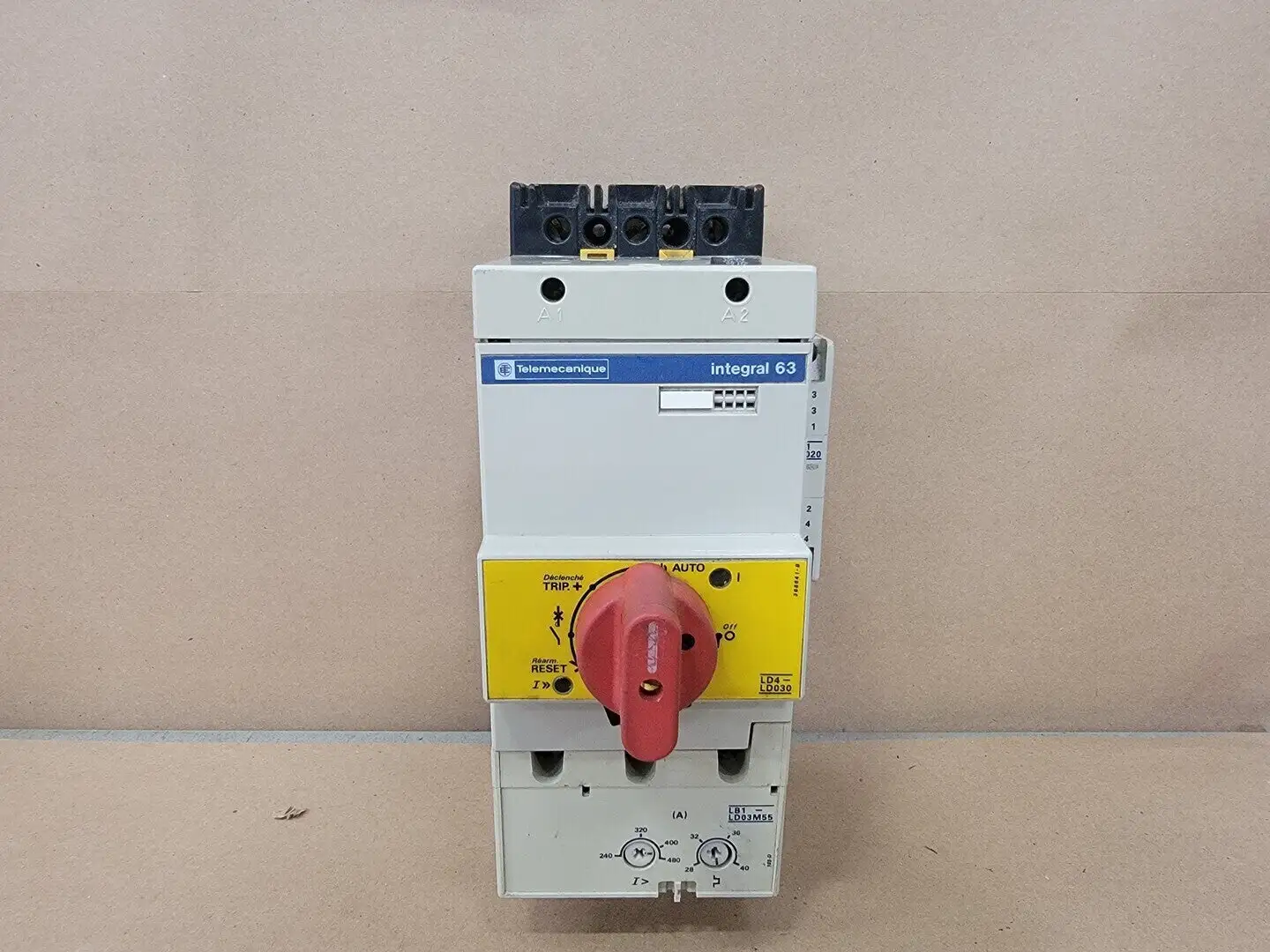 Used TELEMECANIQUE LD4LD030 Switchgears British Columbia CA | Lenmark #239426