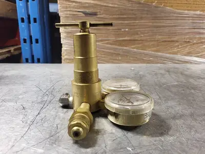 Heavy-Duty/High-Capacity Gas Regulator SR4G-680