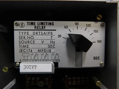 Fuji Electric DRTSA1PB Time Limiting Relay 15-180s and 1-10s Type DQBA2 Used