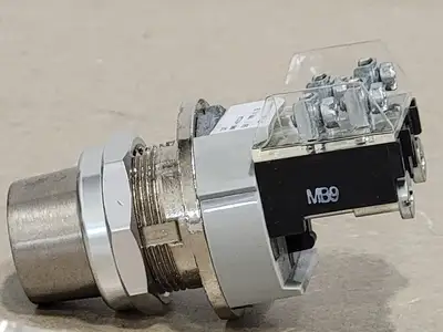 USED ALLEN-BRADLEY 800T-H3311A