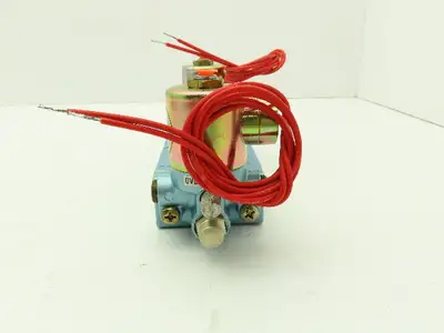 Skinner S3RRHAL4 Directional Control Valve 5-Way 3 Pos 120V 150 PSI 1/2" NPT
