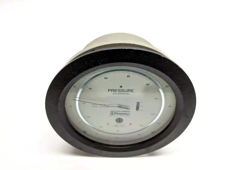 Used PENNWALT WALLACE & TIERNAN KILOPASCAL GAUGE 0-105 Misc Industrial Equipment | Maverick Industrial Sales #1117619