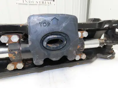 Hyster E80XN Forklift Rear Axle Dual Hydraulic Steering Assembly 8527474