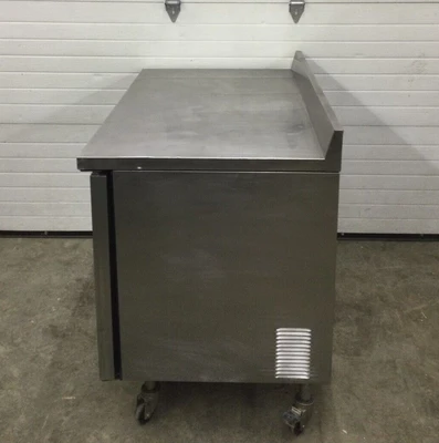 167-0240 True TWT-48 Worktop Self Contained Prep Table Cooler