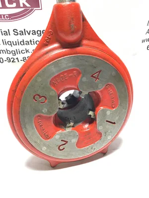 Ridgid 65-R Manual Receding Pipe Threader 1-2″ In NPT Capacity 15″Handle & Dies