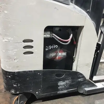 USED 2019 CROWN RR5725-45