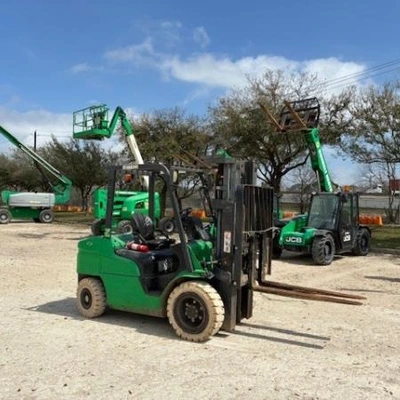 Used 2017 MITSUBISHI FD30N Internal Combustion Forklifts: Pneumatic Tire Oregon US | Leavitt Machinery #1443670
