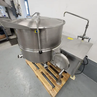 CLEVELAND TILT KETTLE MODEL KGL-60-T 60 GAL  # 1457