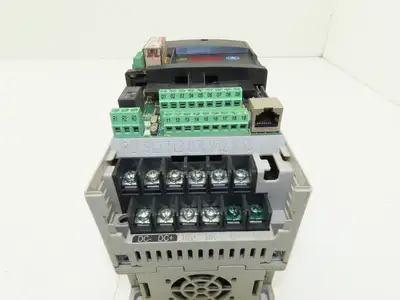 Allen Bradley 22D-D2P3N104 PowerFlex 40P AC Drive 460VAC 1.0HP 3Ph FRN 2.01