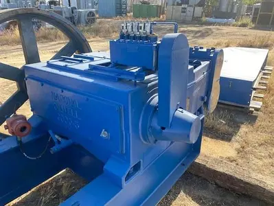 USED NATIONAL OILWELL 300Q-5