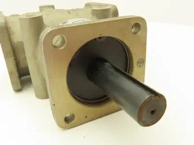 AnglGear R3570 Right Angle Gearbox Drive 1:1 Ratio 2-Way 1" Shaft