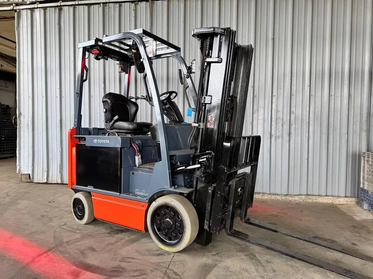 USED 2018 TOYOTA 8FBCU25