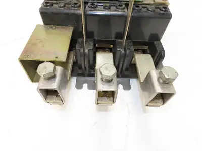 General Electric CR205G000AJA Motor Starter Contactor 200Hp 600VAC 3Ph