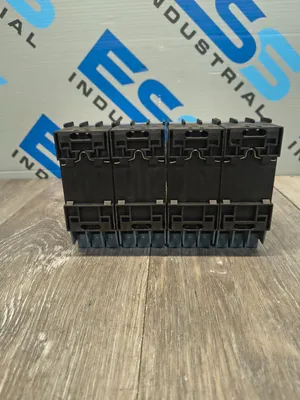 Used SIEMENS 3RV2711-4AD10 Circuit Breakers South Carolina US | ESS Industrial Equipment Sales #1305566
