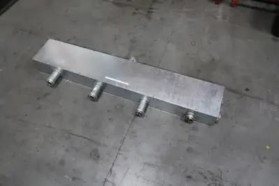 400 Amp, 120/208 volts Splitter Box