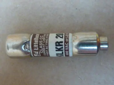 USED LITTELFUSE KLKR-20