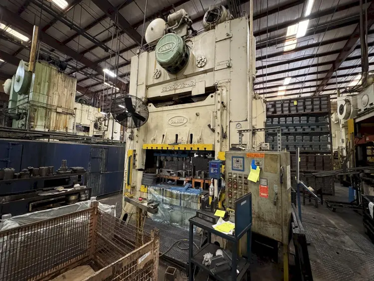 Used DANLY S2-250-72-42 Straight Side Presses Ohio US | G-2000, Inc. #1079539