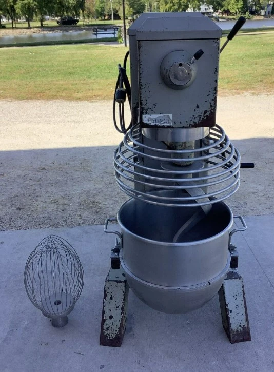 152-0207 Univex SRM60 60 Quart Mixer