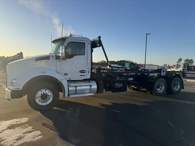 Used 2024 KENWORTH T880 GALBREATH Rolloff Trucks Minnesota US | Carco Truck & Equipment #1514203