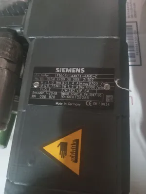 USED SIEMENS 1FT6031-4AK71-4AH0-Z