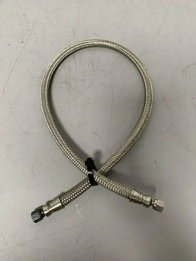 Used 35" STAINLESS STEEL BRAIDED HOSE W/ 5/8" SWAGELOK 316 3100 PSIG CONNECTION Hoses | Equipment Lab #486806