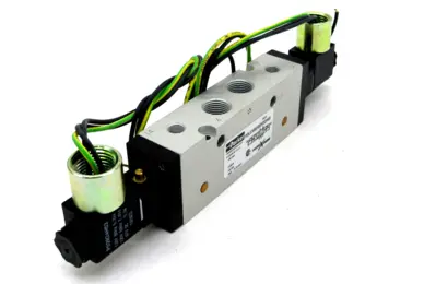 NEW PARKER P2LCX593EENDDH53 SOLENOID VALVE 120VAC