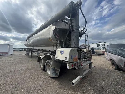 Used 2020 HENSLEY PNEUMATIC BULK FEED TRAILER Tanker Trailers Minnesota US | Carco Truck & Equipment #1513903