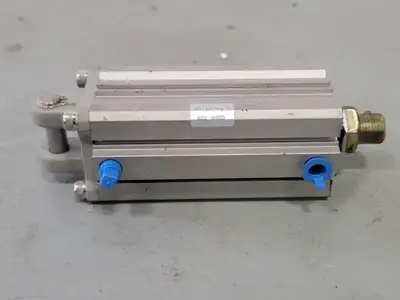 USED SMC CQ2D40-75DM