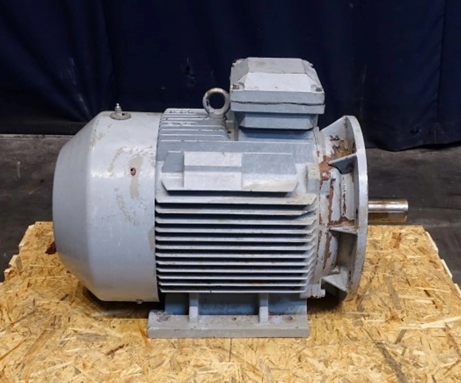 Westfalia 37 KW motor.