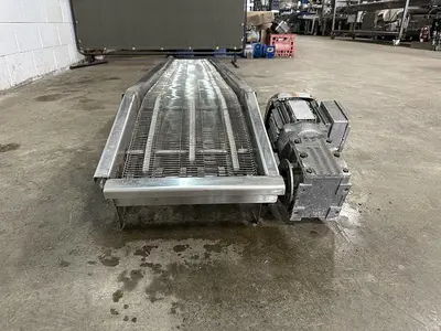 Incline 8' Wire Conveyor