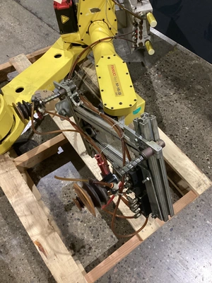 USED 2003 FANUC M-16IB/20 + R-J3IB