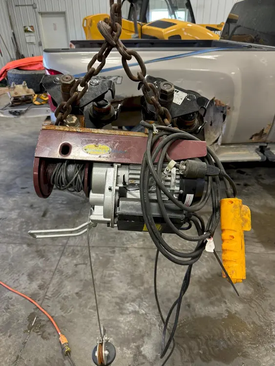 Used NORTHERN INDUSTRIAL TOOLS 1100LB Hoists (All Types) Iowa US | Rock Solid Tools 7 #30325