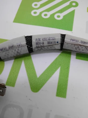 USED UNIVERSAL INSTRUMENTS 48100701