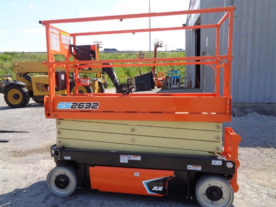 USED 2022 JLG ES2632