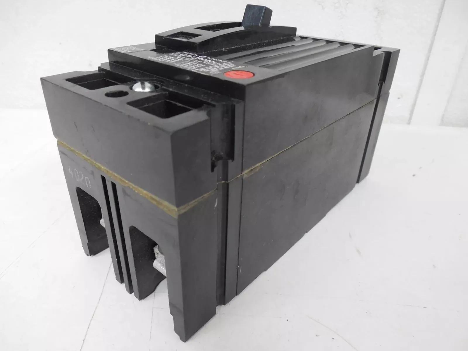 General Electric TED124020 Circuit Breaker 20 Amps 480VAC 2 Pole Used