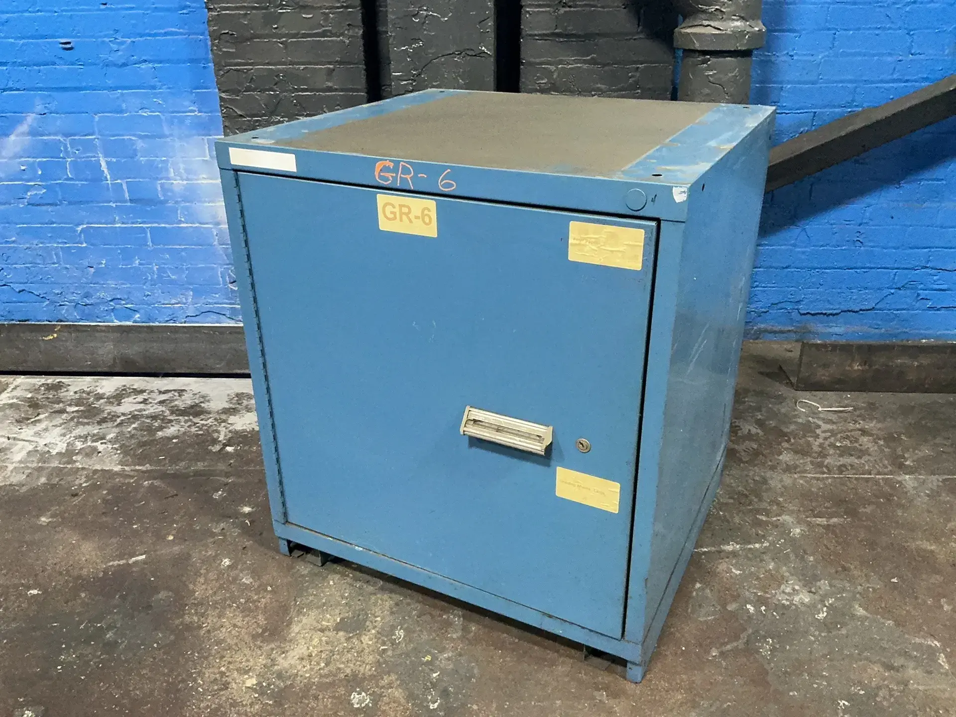Used STANLEY VIDMAR _UNKNOWN_ Cabinets Ohio US | HGR 24 #1407544